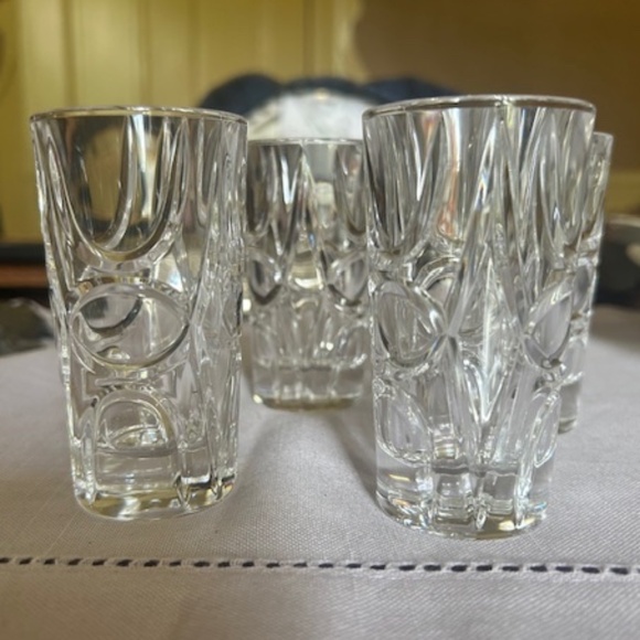 Ralph Lauren Royalton Crystal Shot Glasses, Set of 4 - Picture 2 of 5